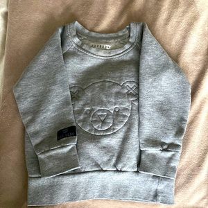 Hux baby grey unisex sweater